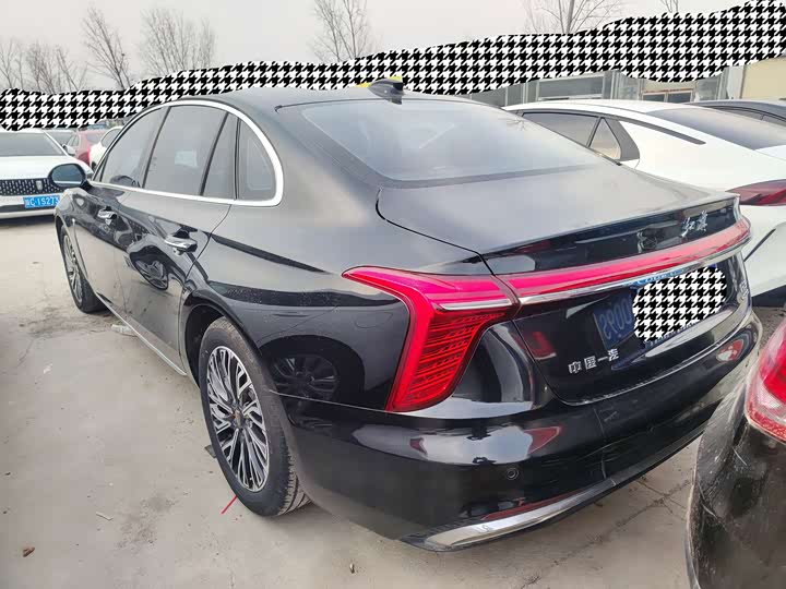 Фото 9 - Hongqi H5