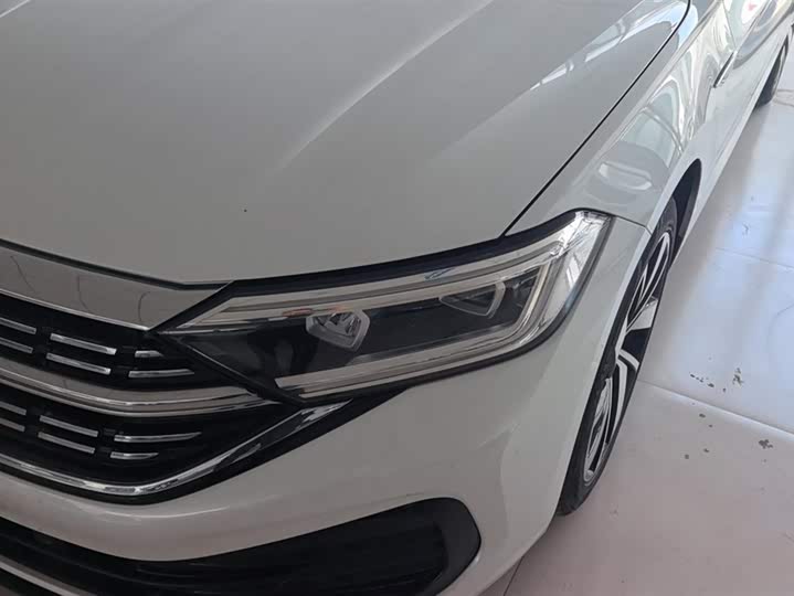 Фото 5 - Volkswagen Sagitar L