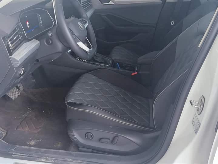 Фото 9 - Volkswagen Sagitar L