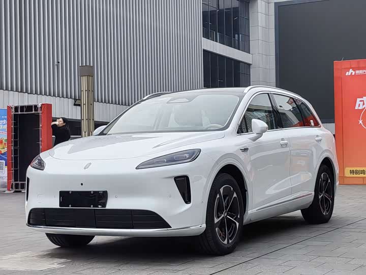 Фото 2 - Shangjie (Huawei × SAIC) H5