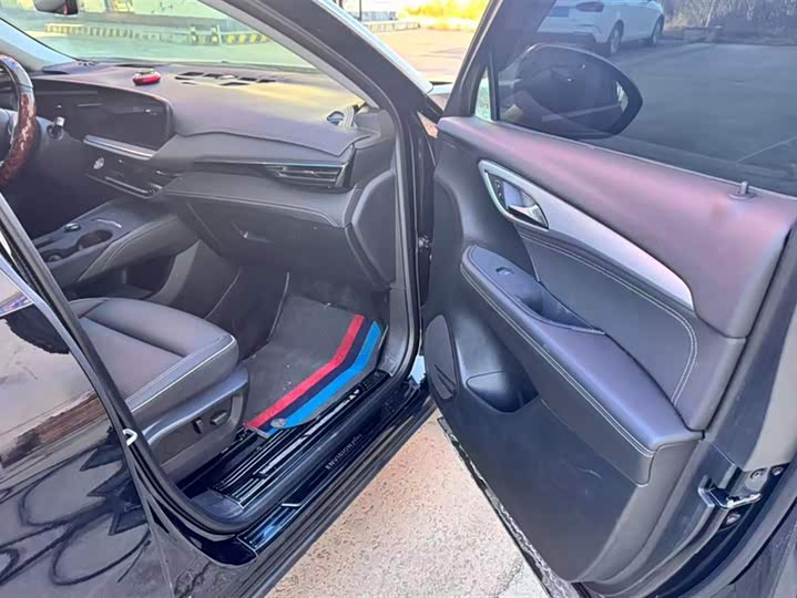 Фото 8 - Buick Envision Plus