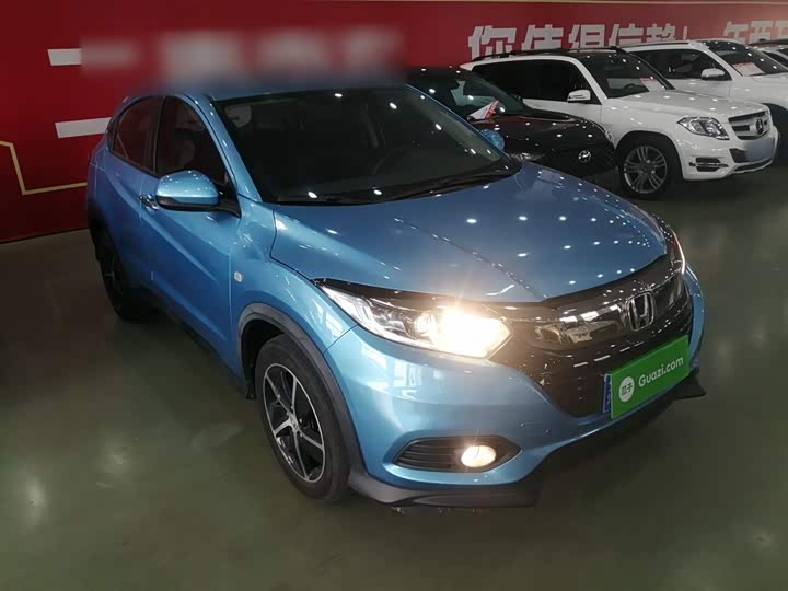 Фото 4 - Honda Vezel