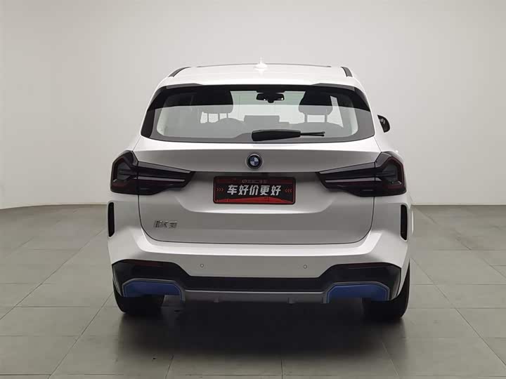 Фото 4 - BMW iX3