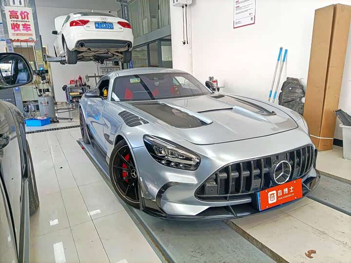 Фото 2 - Mercedes-Benz AMG GT