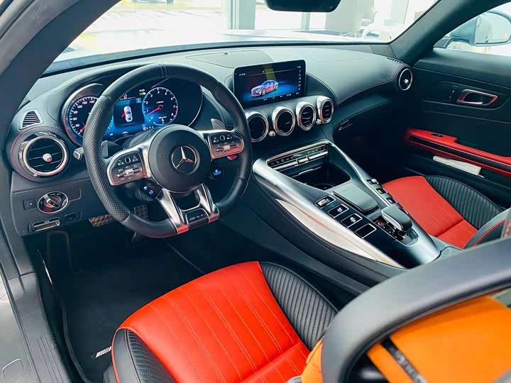 Фото 6 - Mercedes-Benz AMG GT