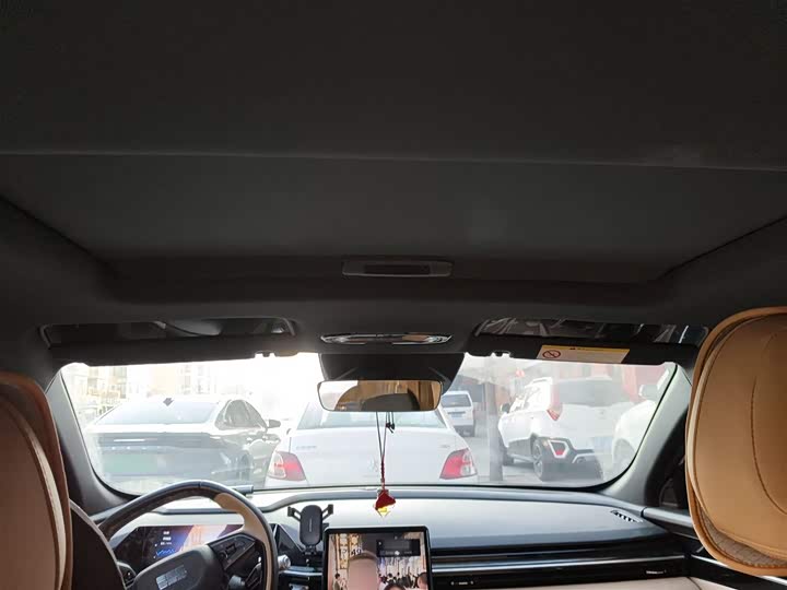 Фото 9 - Geely Galaxy L6