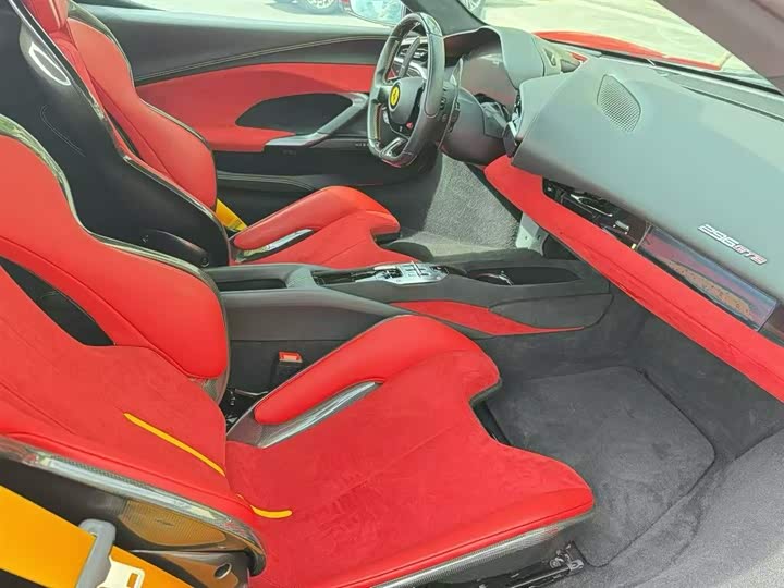 Фото 5 - Ferrari 296