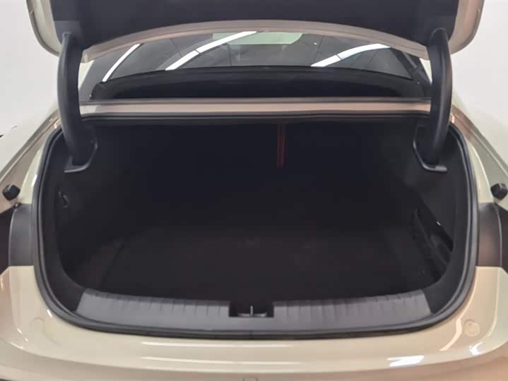 Фото 4 - Xiaomi SU7