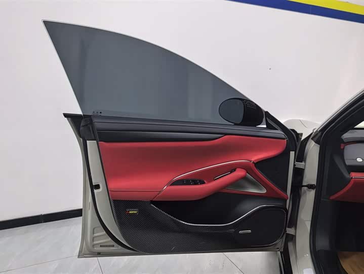 Фото 7 - Xiaomi SU7