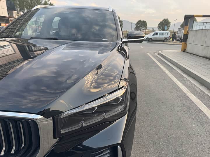 Фото 5 - Geely Monjaro