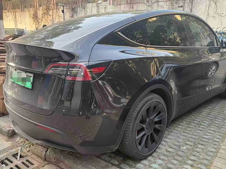 Фото 5 - Tesla Model Y