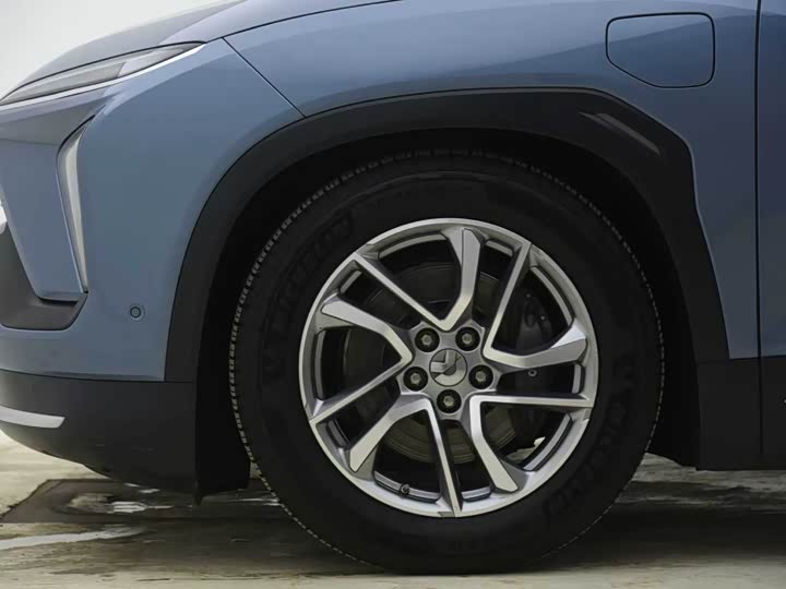 Фото 7 - Nio ES6