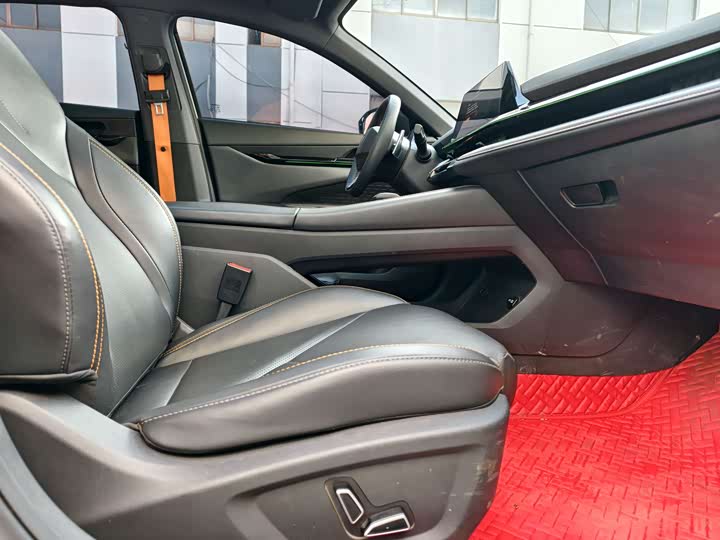 Фото 7 - Changan UNI-V