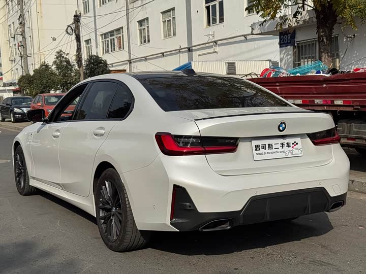 Фото 9 - BMW 3 Series