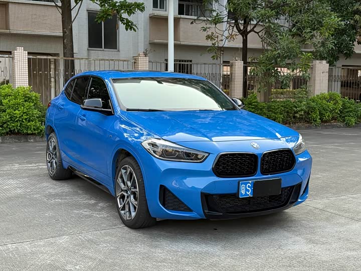 Фото 2 - BMW X2