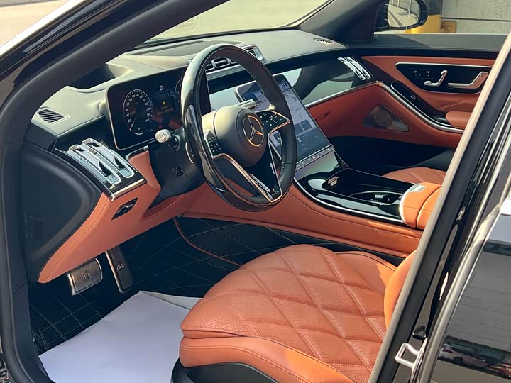 Фото 5 - Mercedes-Benz Maybach S-Class