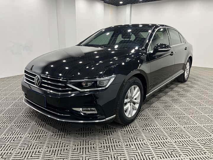 Фото 3 - Volkswagen Magotan