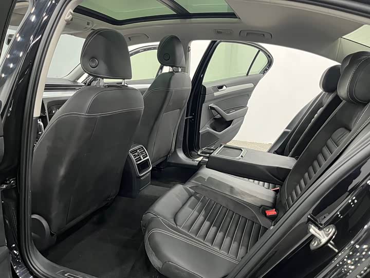 Фото 6 - Volkswagen Magotan