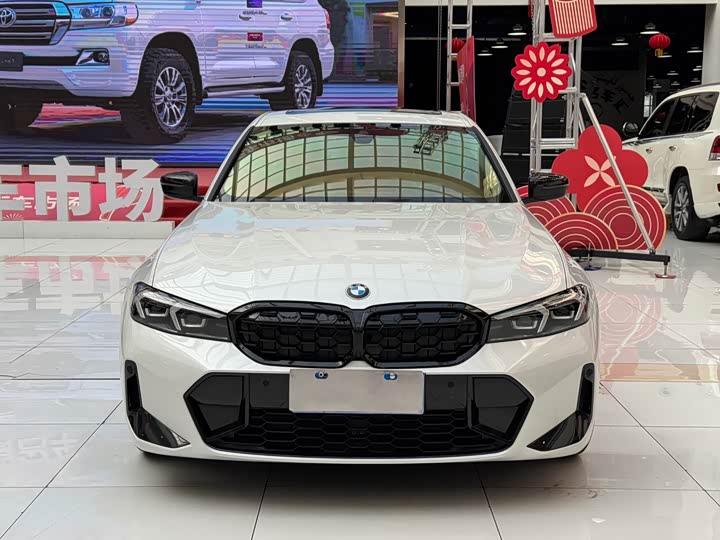 Фото 2 - BMW 3 Series