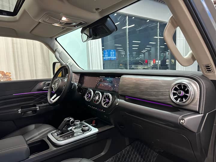 Фото 8 - Tank 300