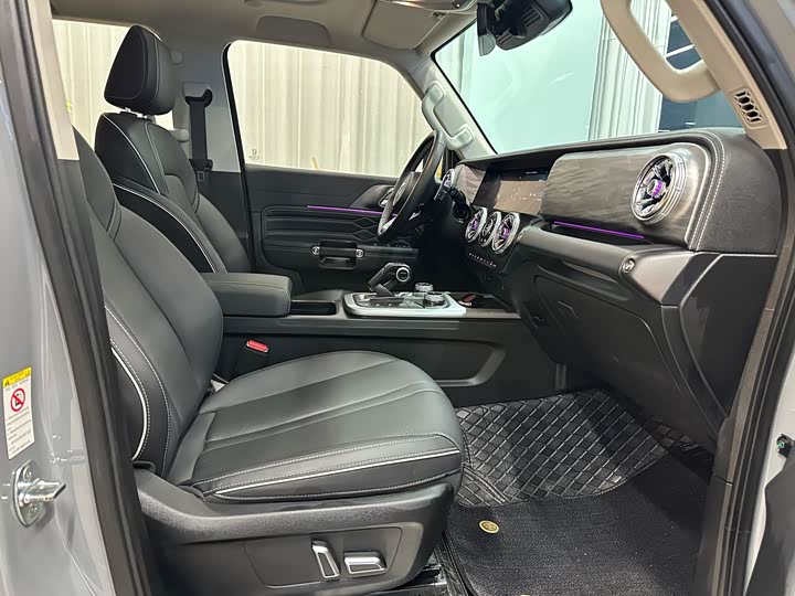 Фото 9 - Tank 300