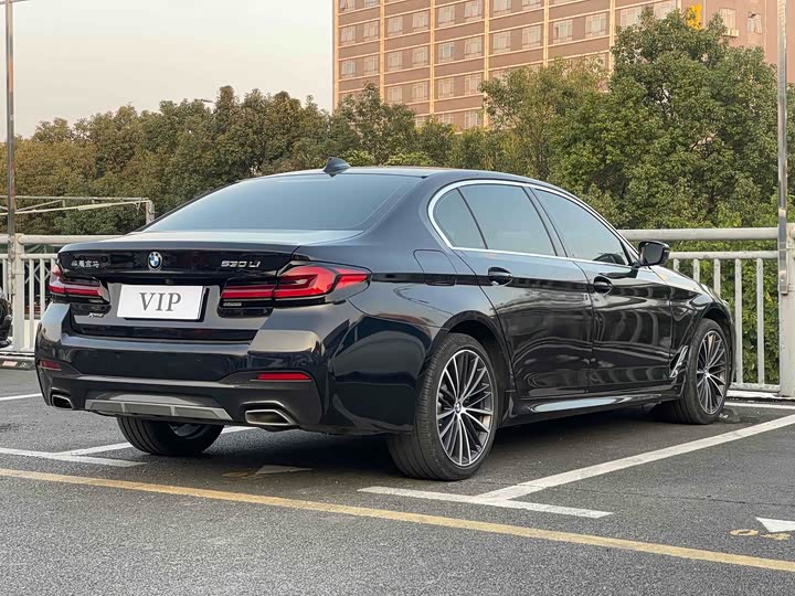 Фото 4 - BMW 5 Series