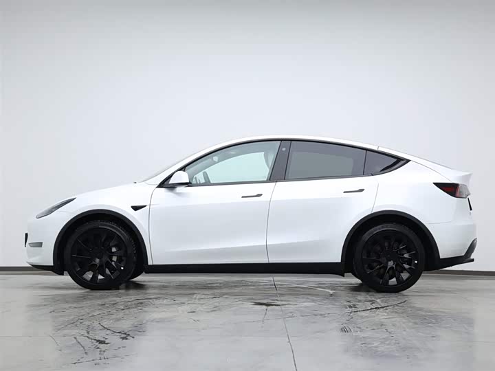 Фото 5 - Tesla Model Y