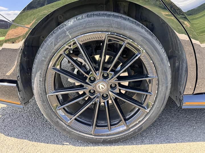 Фото 7 - Changan UNI-V