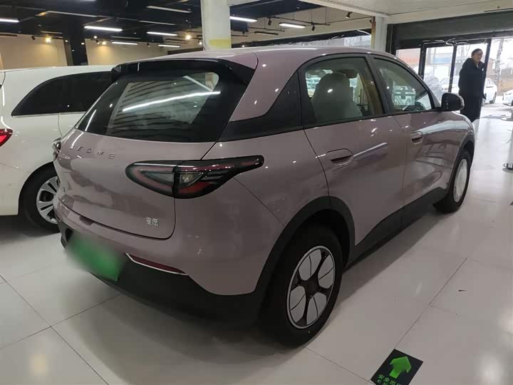 Фото 7 - Geely Galaxy Geome