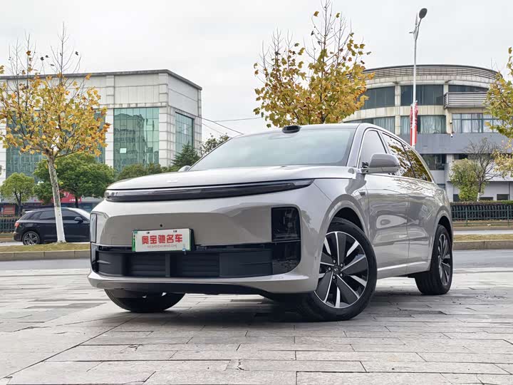 Фото 1 - LiXiang L6