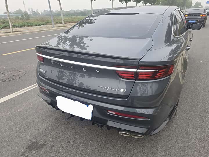 Фото 9 - Geely Preface