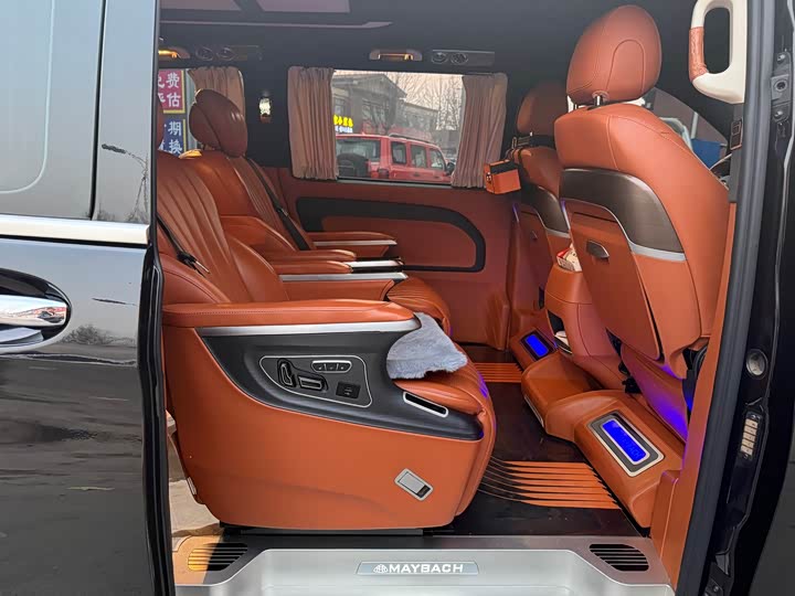 Фото 9 - Mercedes-Benz Vito