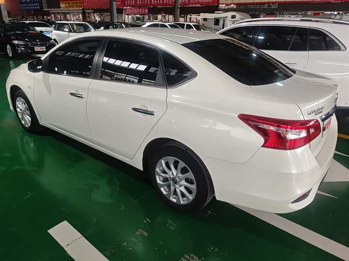 Фото 5 - Nissan Sylphy
