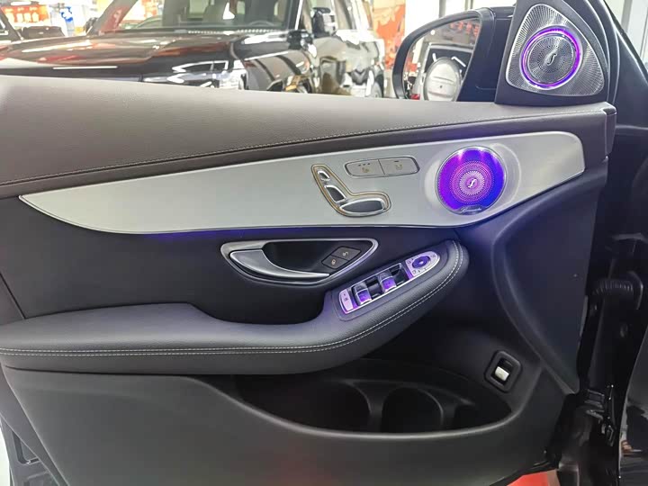 Фото 4 - Mercedes-Benz GLC-Class