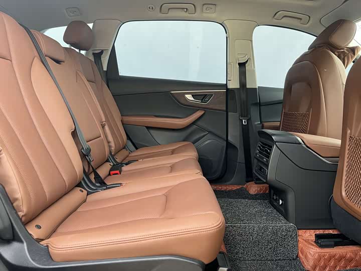 Фото 6 - Audi Q7