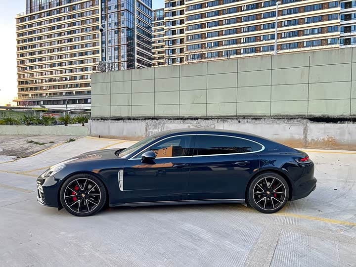 Фото 4 - Porsche Panamera