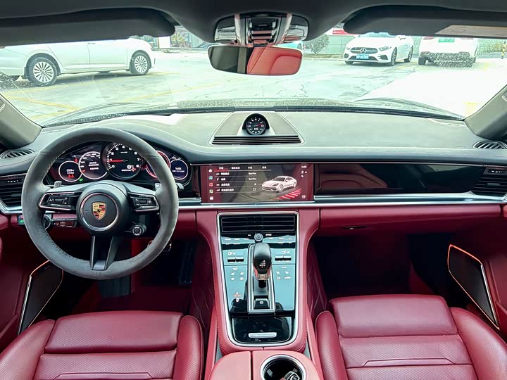 Фото 5 - Porsche Panamera