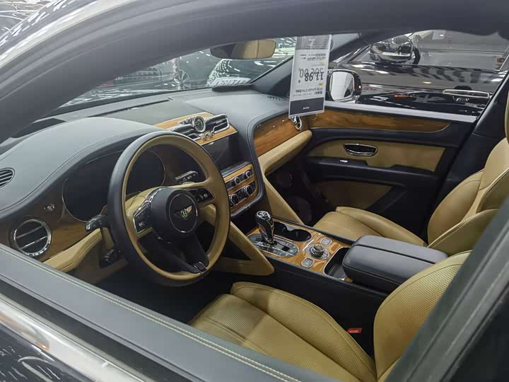 Фото 6 - Bentley Bentayga