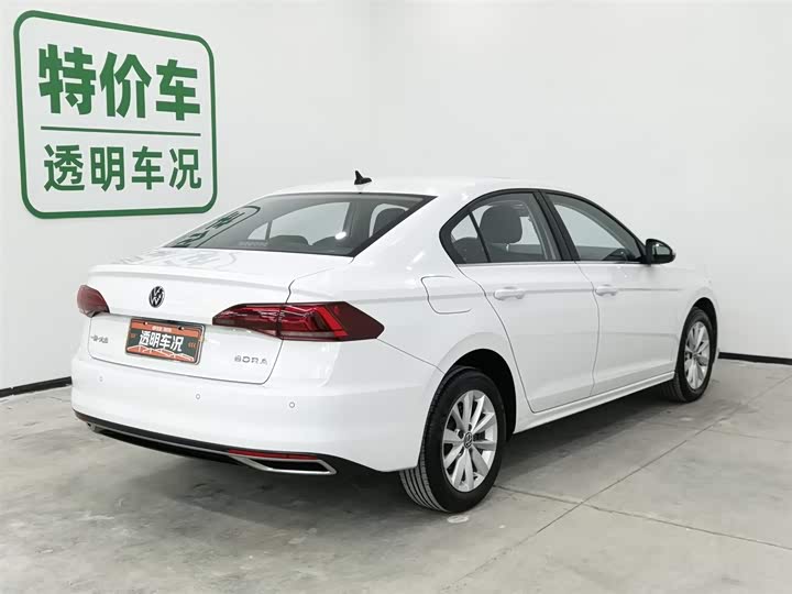 Фото 2 - Volkswagen Bora