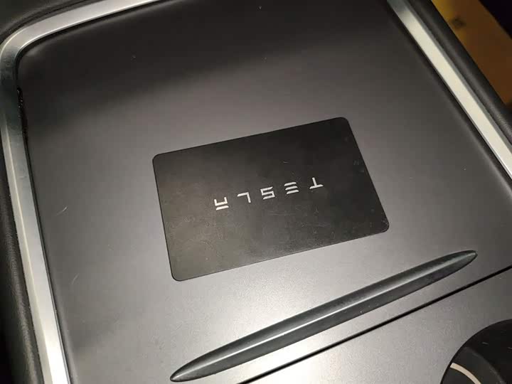 Фото 9 - Tesla Model Y