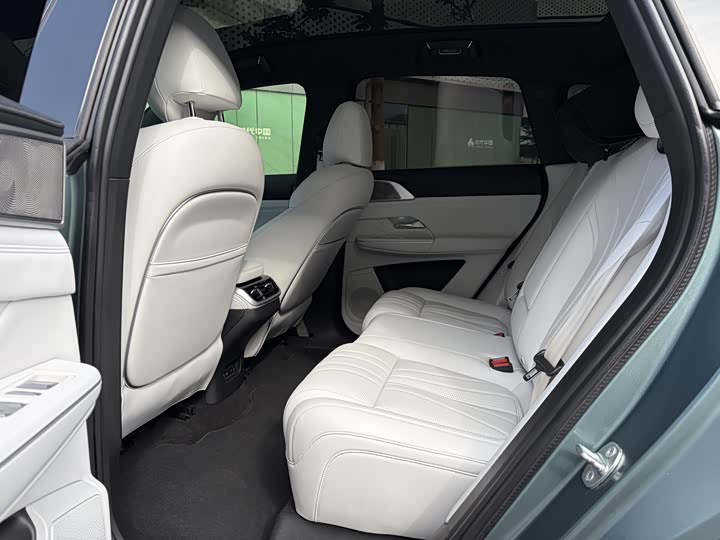 Фото 6 - XPeng G9