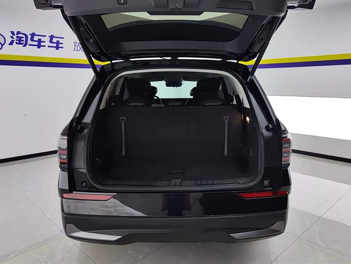 Фото 4 - Ford Edge