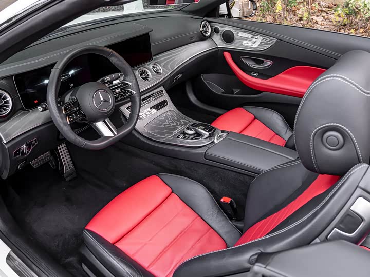 Фото 9 - Mercedes-Benz E-Class