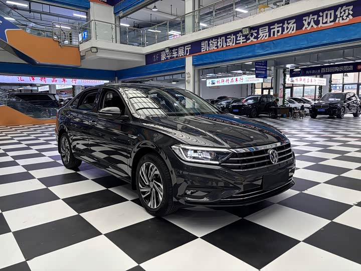 Фото 3 - Volkswagen Sagitar L