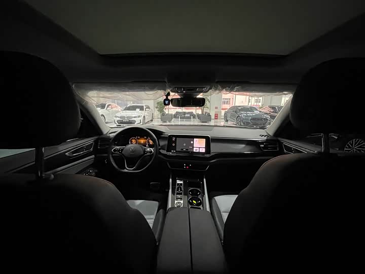 Фото 9 - Volkswagen Teramont X