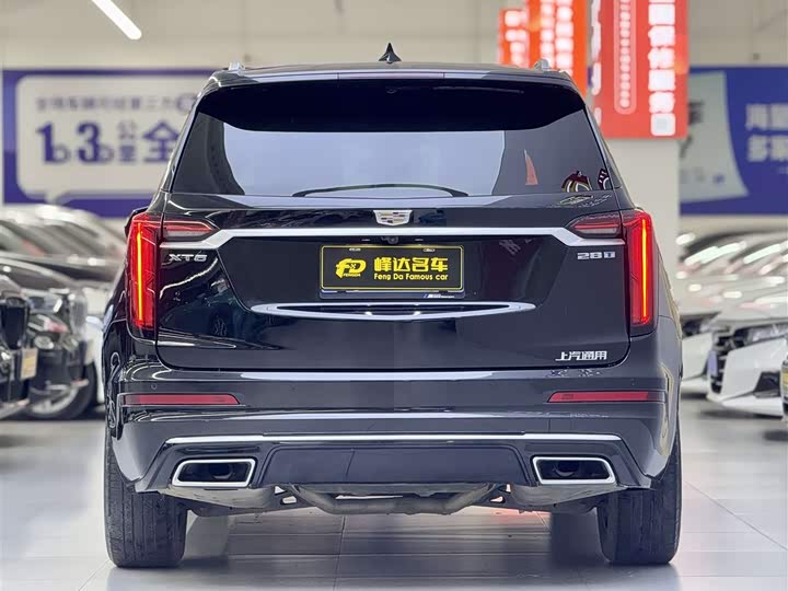 Фото 2 - Cadillac XT6