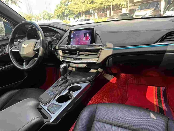 Фото 7 - Cadillac CT4