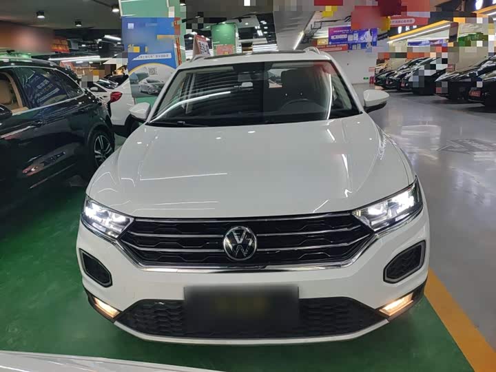 Фото 3 - Volkswagen T-Roc