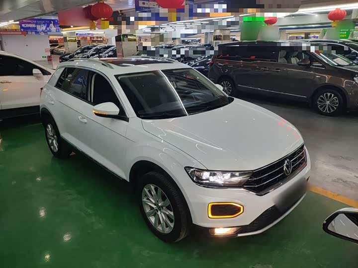 Фото 4 - Volkswagen T-Roc