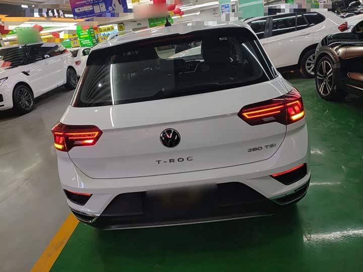 Фото 6 - Volkswagen T-Roc